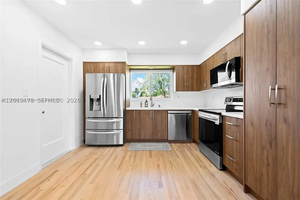 3410 Cleveland Street Hollywood FL 33021