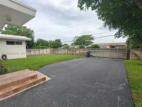 3410 Cleveland Street Hollywood FL 33021