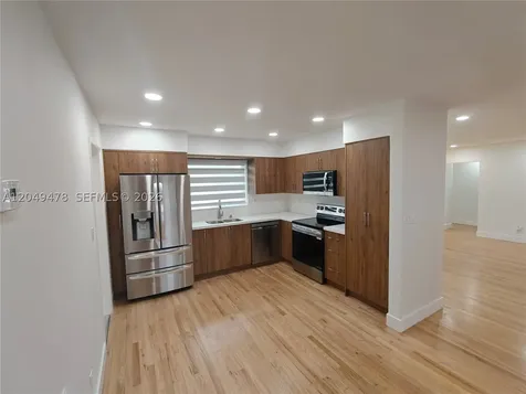 3410 Cleveland Street Hollywood FL 33021