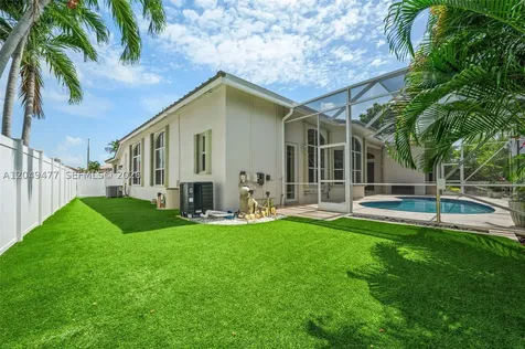 15973 SW 4th Street Pembroke Pines FL 33027