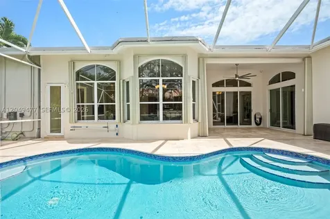 15973 SW 4th Street Pembroke Pines FL 33027