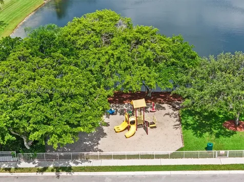 15973 SW 4th Street Pembroke Pines FL 33027