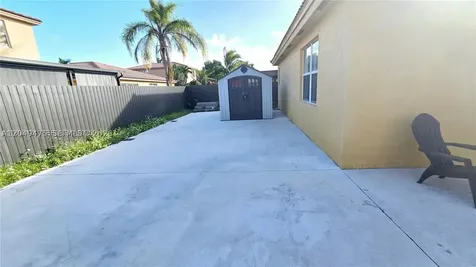 2105 NE 40th Avenue Homestead FL 33033