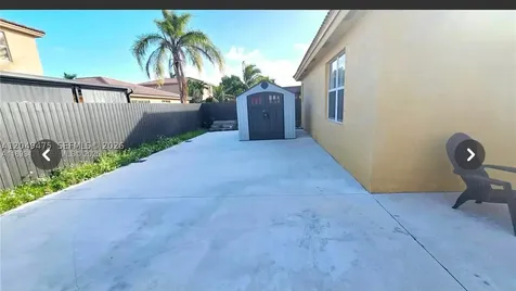2105 NE 40th Avenue Homestead FL 33033