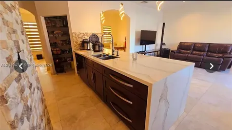 2105 NE 40th Avenue Homestead FL 33033