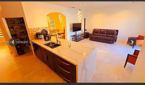 2105 NE 40th Avenue Homestead FL 33033
