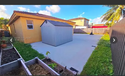 2105 NE 40th Avenue Homestead FL 33033