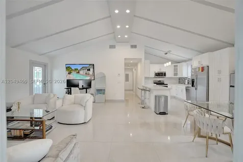 4541 SW 26th Terrace Dania Beach FL 33312