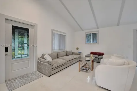 4541 SW 26th Terrace Dania Beach FL 33312
