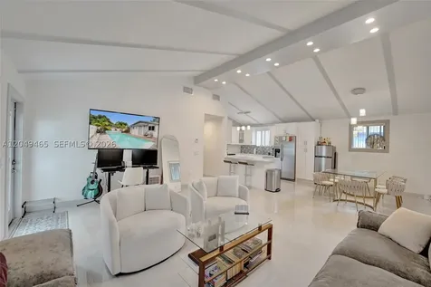 4541 SW 26th Terrace Dania Beach FL 33312