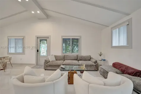 4541 SW 26th Terrace Dania Beach FL 33312