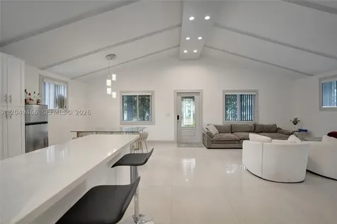 4541 SW 26th Terrace Dania Beach FL 33312