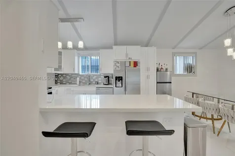 4541 SW 26th Terrace Dania Beach FL 33312