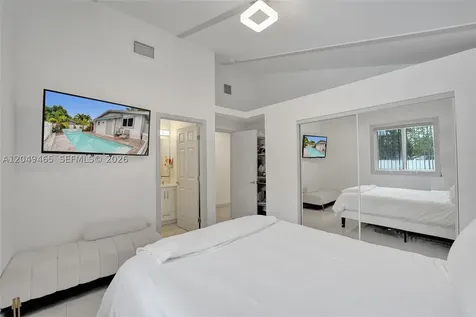 4541 SW 26th Terrace Dania Beach FL 33312