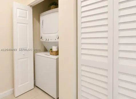 17024 SW 95th Terrace Miami FL 33196