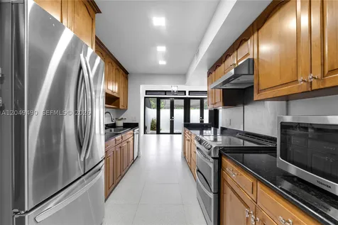 8054 SW 86th Terrace Miami FL 33143