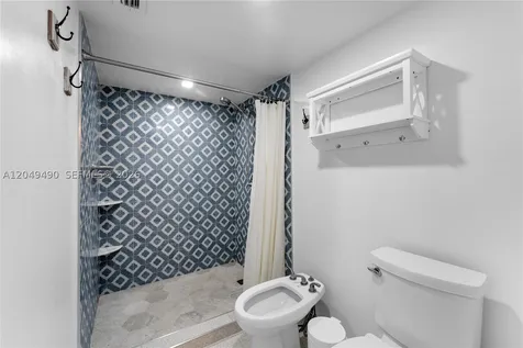 8054 SW 86th Terrace Miami FL 33143