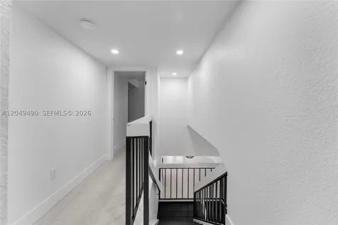 8054 SW 86th Terrace Miami FL 33143