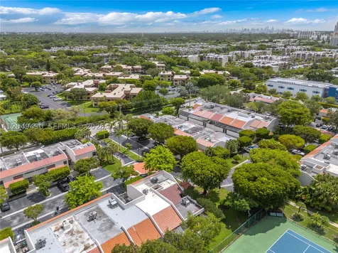 8054 SW 86th Terrace Miami FL 33143