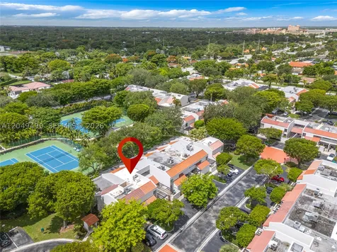 8054 SW 86th Terrace Miami FL 33143