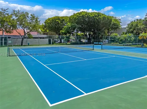 8054 SW 86th Terrace Miami FL 33143