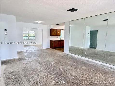 7008 NW 89th Avenue Tamarac FL 33321