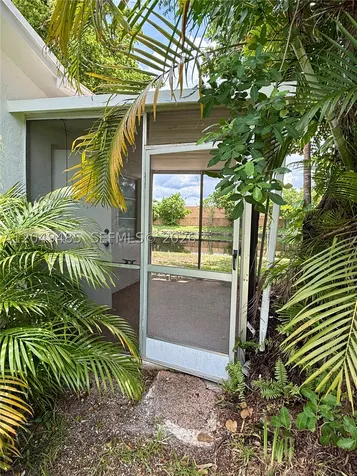 7008 NW 89th Avenue Tamarac FL 33321