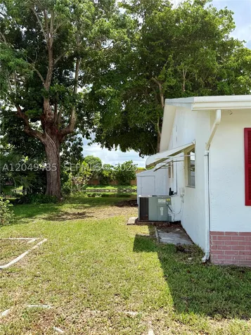 7008 NW 89th Avenue Tamarac FL 33321