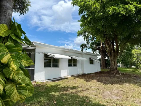 7008 NW 89th Avenue Tamarac FL 33321