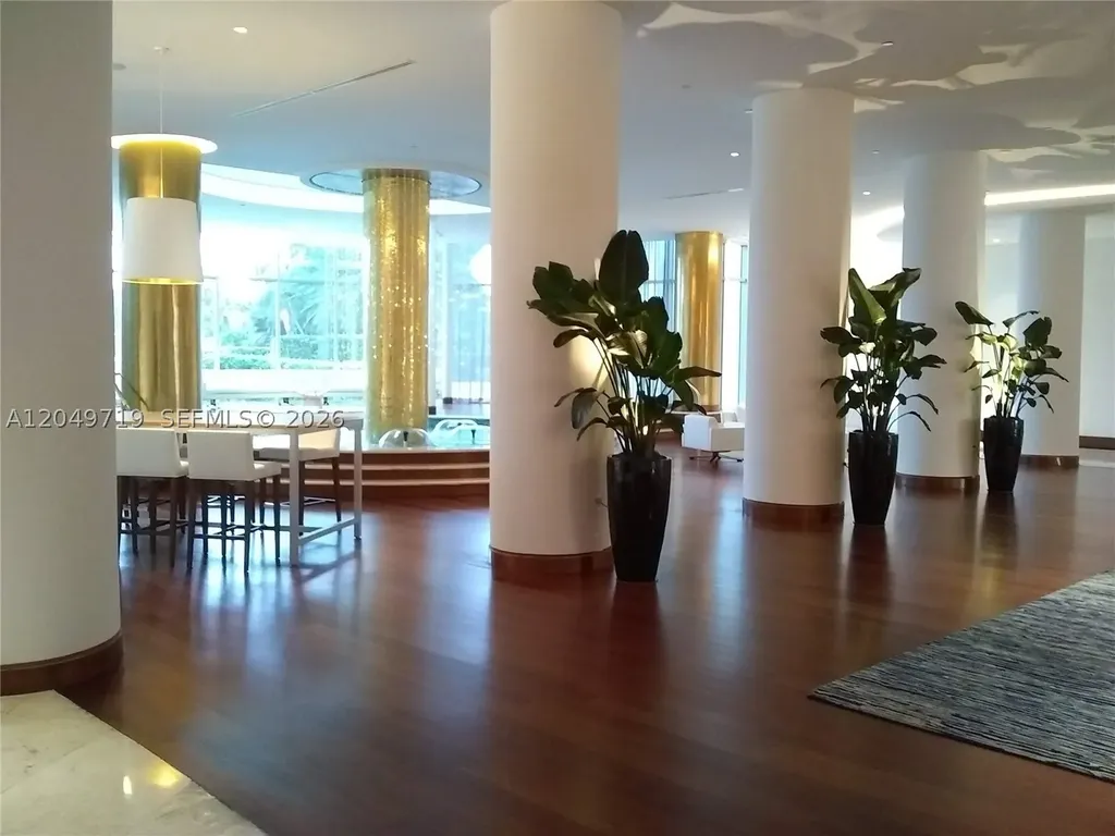 5161 Collins Avenue Miami Beach FL 33140