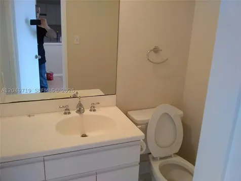 5161 Collins Avenue Miami Beach FL 33140