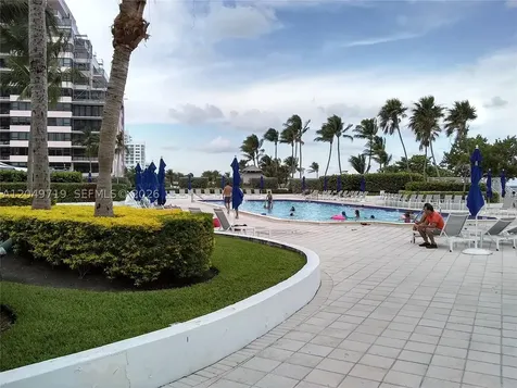 5161 Collins Avenue Miami Beach FL 33140