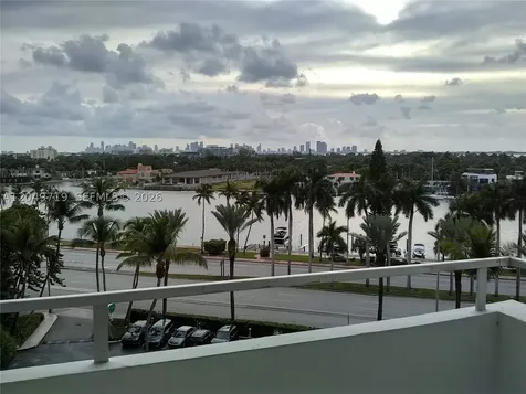 5161 Collins Avenue Miami Beach FL 33140