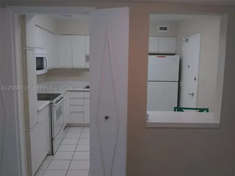 5161 Collins Avenue Miami Beach FL 33140