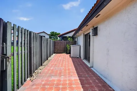 15065 SW 49th Lane Miami FL 33185