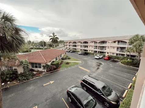 501 Blue Heron Drive Hallandale Beach FL 33009