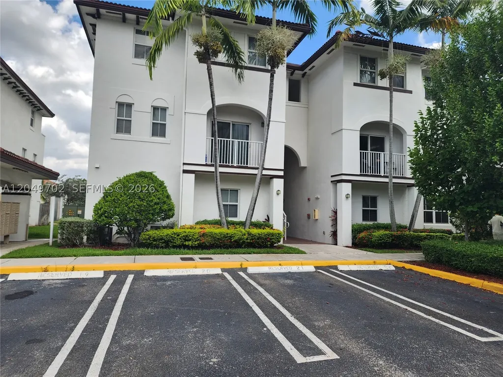 8960 NW 97th Avenue Doral FL 33178
