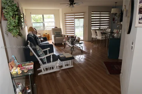 1401 SW 128th Terrace Pembroke Pines FL 33027