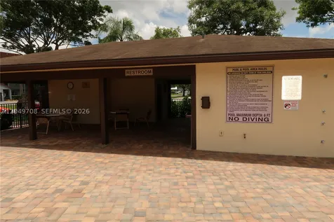 1401 SW 128th Terrace Pembroke Pines FL 33027