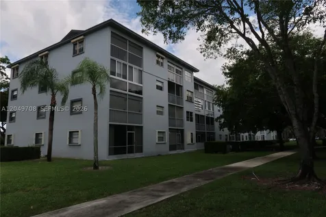 1401 SW 128th Terrace Pembroke Pines FL 33027