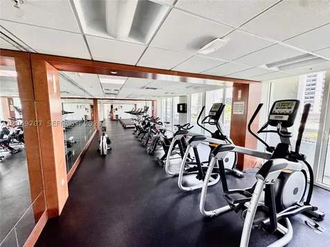 41 SE 5th Street Miami FL 33131