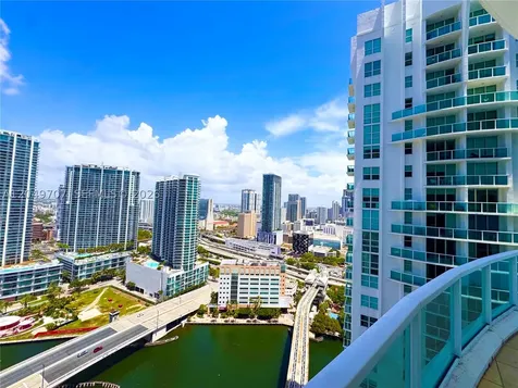 41 SE 5th Street Miami FL 33131