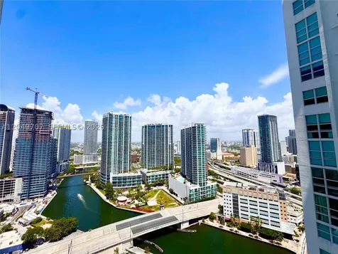 41 SE 5th Street Miami FL 33131