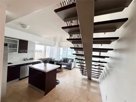 41 SE 5th Street Miami FL 33131