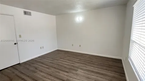 2485 NW 33rd Street Oakland Park FL 33309