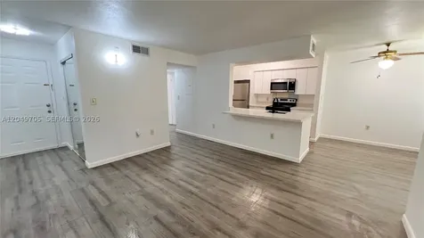 2485 NW 33rd Street Oakland Park FL 33309