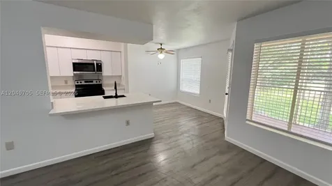 2485 NW 33rd Street Oakland Park FL 33309
