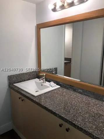 498 NW 165th St Road Miami FL 33169