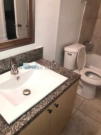 498 NW 165th St Road Miami FL 33169