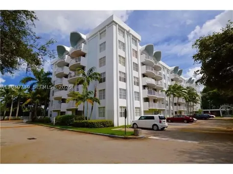 498 NW 165th St Road Miami FL 33169